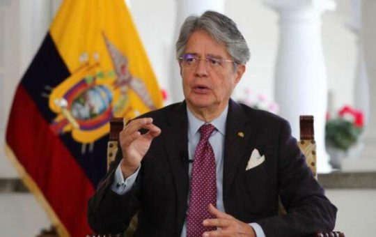 Oposición de Ecuador activará proceso de juicio político a Lasso