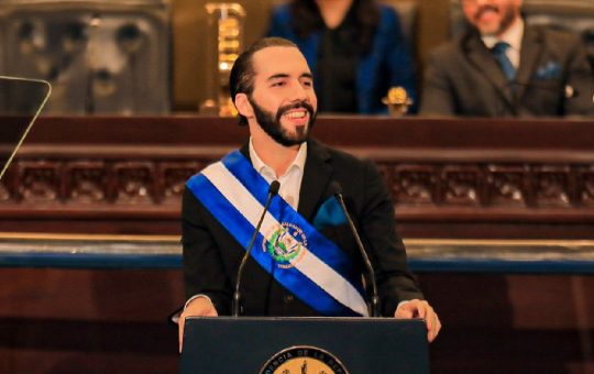 El Salvador: según encuesta Bukele supera el 68% de intención de voto para reelección