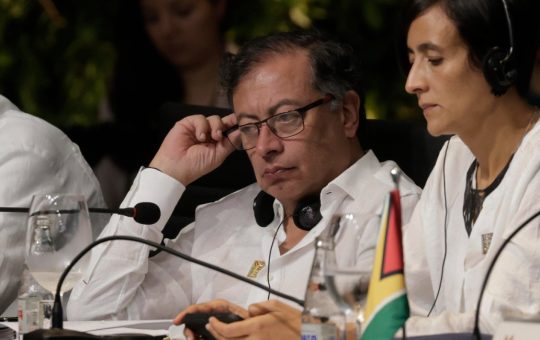 Presidente colombiano tiene una teoría de por qué fue asesinado el candidato Villavicencio