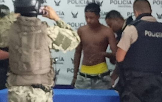 Alias ‘Cholo’ de Los Choneros y otros presuntos terroristas capturados en Guayaquil y Esmeraldas