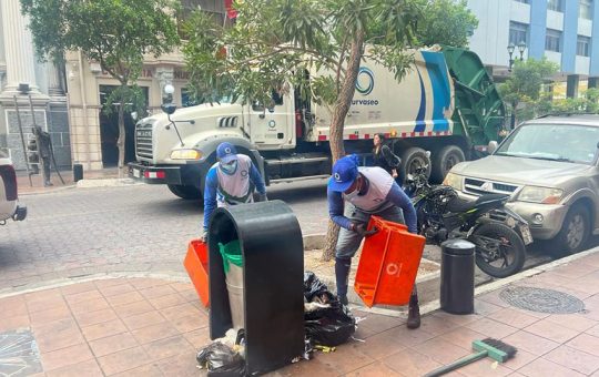 Servicio de recolección de desechos se retoma en toda la ciudad y sus parroquias rurales