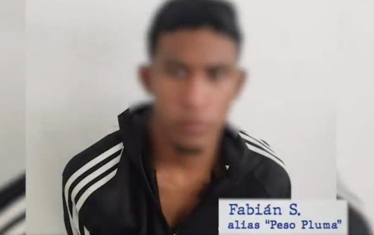 El historial de alias ‘Peso Pluma’, quien extorsionó a la rectora de una escuela en Guayaquil