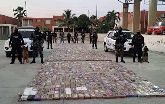 Cargamento de cocaína que salía de Guayaquil a Rusia fue interceptado por la Policía