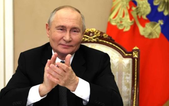 Putin felicitó a Trump por su triunfo