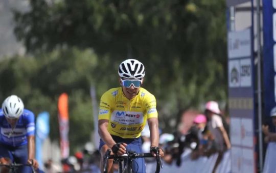 Richard Huera conquista la Vuelta al Ecuador 2024