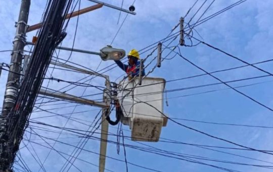 Según el Gobierno, los cortes de luz del sector industrial se suspenden el 1 de enero