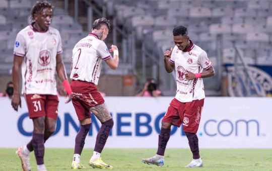 ¡Histórico! Mushuc Runa ganó en Brasil por la Copa Sudamericana