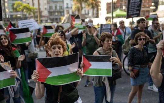 Uruguay: Orsi y el cierre de un agencia universitaria uruguaya en Jerusalén