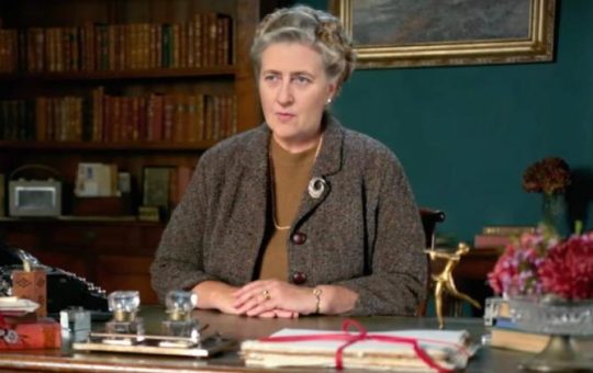 Agatha Christie revive como profesora de escritura gracias a la IA
