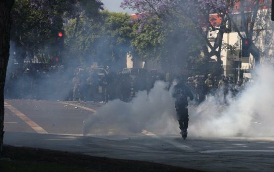 Las operaciones represivas e inhumanas de Estados Unidos e Israel en 48 horas