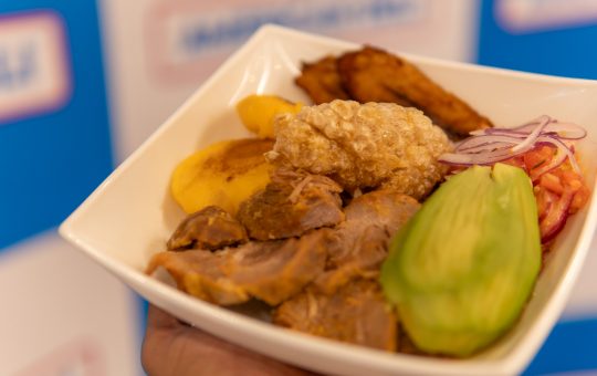 Bowl Hornado de American Deli : Un homenaje al sabor del Ecuador
