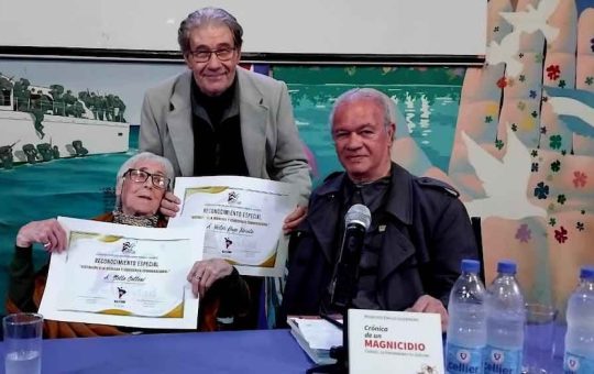 Premios en Argentina a Stella Calloni y Víctor Hugo Morales