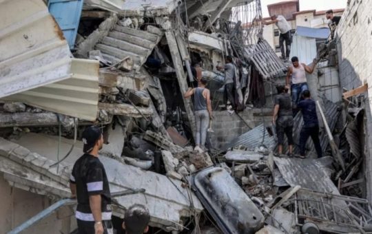 Clínica bombardeada y decisión de conquista: Netanyahu precipita el colapso final de Gaza