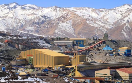 Chile frente a AngloTeck, el nuevo gigante minero