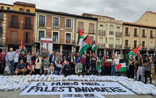 Un clamor por la Paz y la No-violencia en Alcalá de Henares
