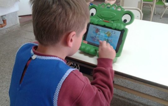 Tecnología digital y educación: ¿Necesidad social o negocio para los de siempre?