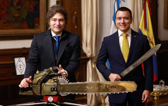 Noboa suma 27 viajes internacionales y 114 días fuera del país