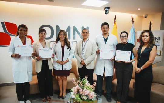 Omni Hospital impulsa la formación médica continua y fortalece el desarrollo profesional del sector salud en Ecuador con sus XII Jornadas Médicas 2025