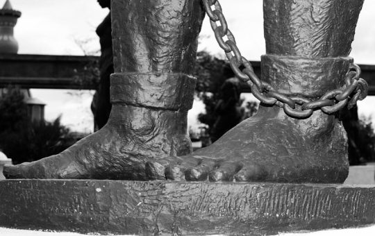 No más cadenas. La lucha por la abolición de la esclavitud es un mandato colectivo