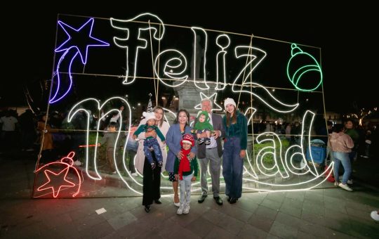 Ibarra enciende la magia: inicia la programación oficial de Ibarra Vive la Navidad 2025