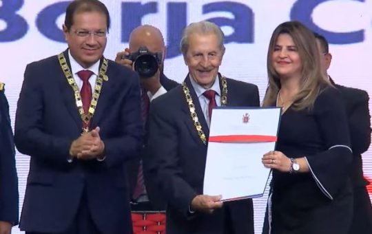 Decretan tres días de duelo nacional por muerte de Rodrigo Borja