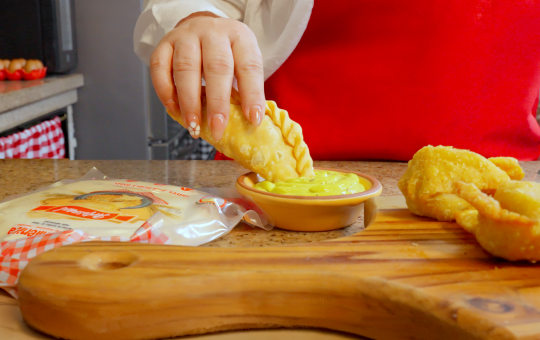 “DIP-CIEMBRE”: La tendencia gastronómica impulsa recetas fáciles y virales para el hogar en Ecuador