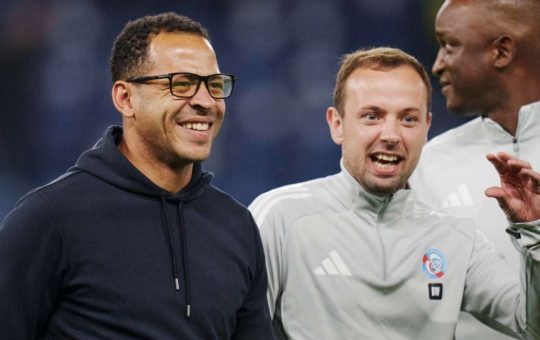 El inglés Liam Rosenior es ell nuevo técnico del Chelsea. Fue director técnico del Estrasburgo.