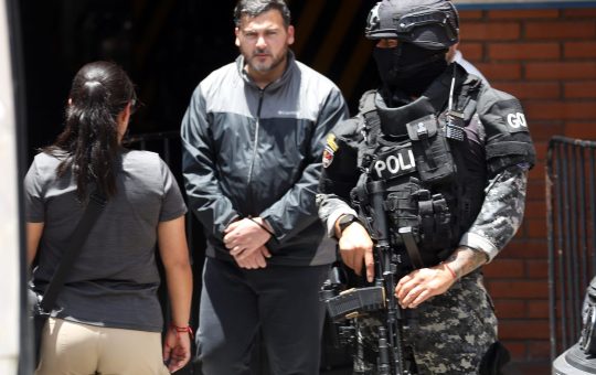 SNAI desoye a juez y traslada a hermanos Álvarez a Latacunga y Turi