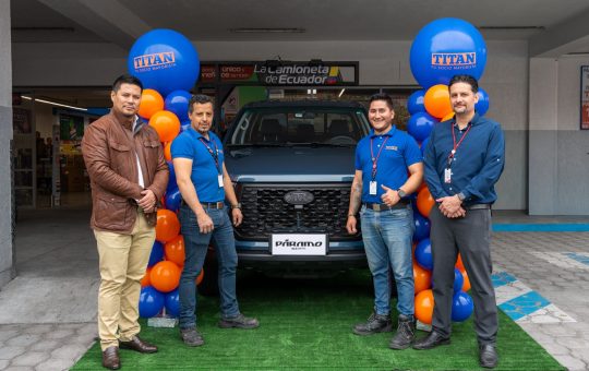 TITÁN SORTEÓ 4 CAMIONETAS Y 15 BONOS DE COMPRA DE USD 500  A SOCIOS GANADORES DE LOS 15 LOCALES A NIVEL NACIONAL