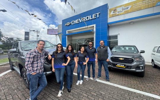 Metrocar celebra 50 años de trayectoria en el mercado automotor ecuatoriano, ofreciendo respaldo total a sus clientes para la compra de la poderosa Chevrolet D-MAX.