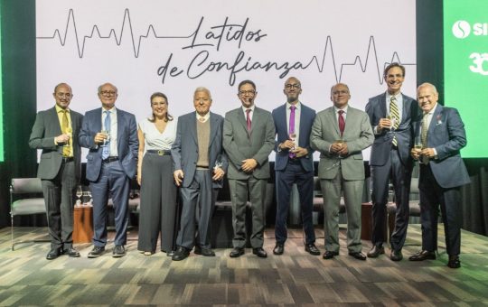 SIME celebra 30 años consolidándose como referente de medicina ambulatoria de alta resolución en Ecuador