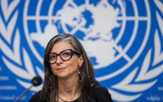 Gli Stati Uniti rimuovono le sanzioni contro Francesca Albanese