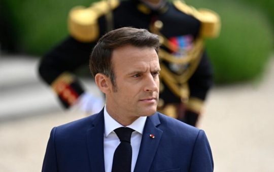 Francia está dispuesta a apoyar esfuerzos para alcanzar acuerdo entre EE. UU. e Irán, afirma Macron