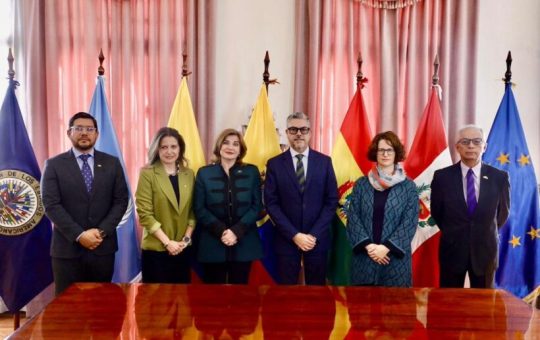 Países Andinos enfrentan tráfico ilícito de armas