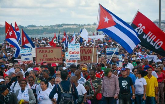 Contra Cuba y todos los que no se someten