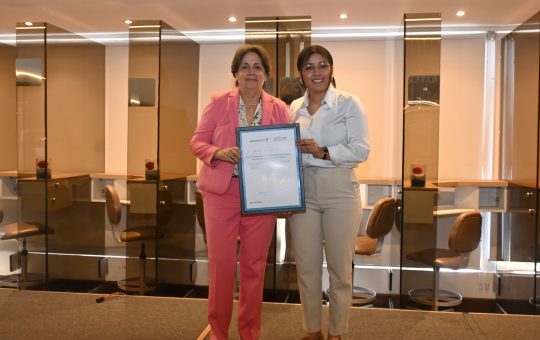 La Bolsa de Valores de Quito Fortalece su Compromiso con la Sostenibilidad a Través del Cálculo de su Huella de Carbono