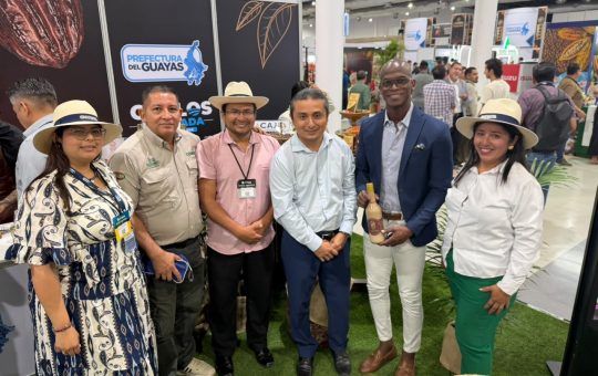 Fricson George lleva la voz del campo dauleño a la Cumbre del Cacao