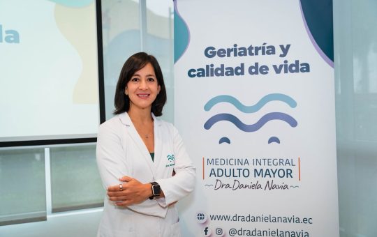 LA GERIATRÍA AYUDA A PRESERVAR LA AUTONOMÍA DEL ADULTO MAYOR Y TAMBIÉN ACOMPAÑA A QUIENES LO CUIDAN