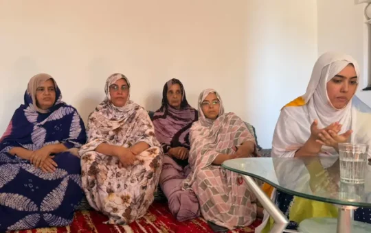 Las familias de presos políticos saharauis alertan del peligro que amenaza su vida y exigen su liberación inmediata